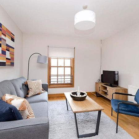 Joivy Bright And Cosy Flat Near The Scotland Gallery Эдинбург Экстерьер фото