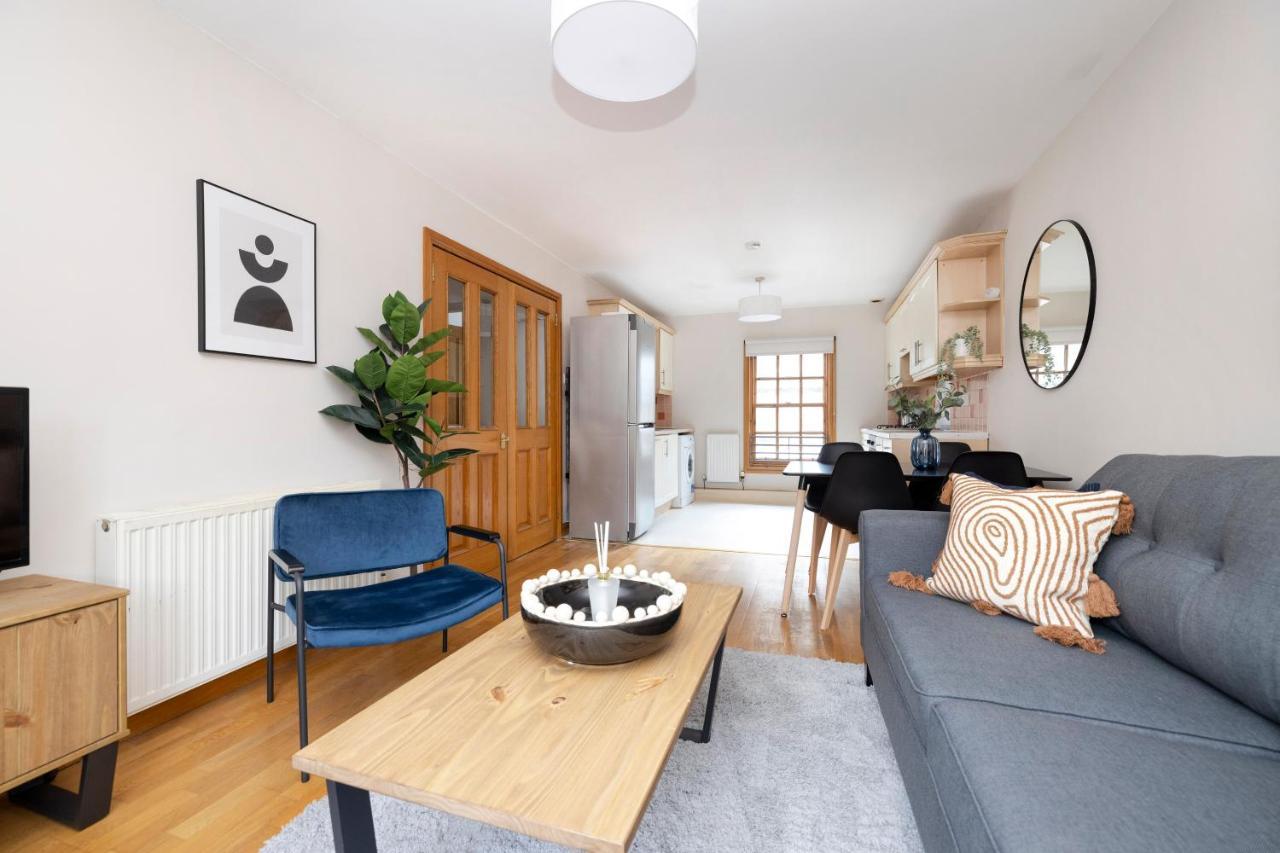 Joivy Bright And Cosy Flat Near The Scotland Gallery Эдинбург Экстерьер фото