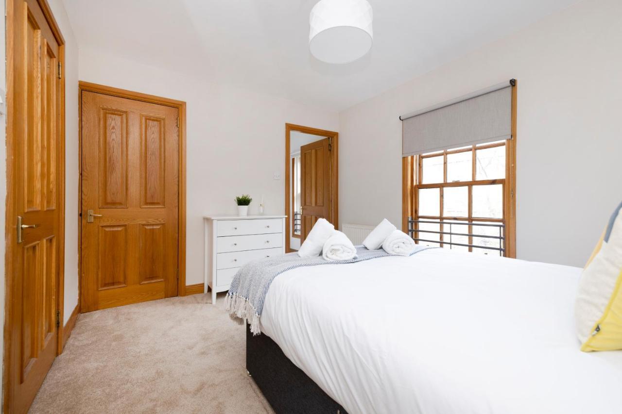 Joivy Bright And Cosy Flat Near The Scotland Gallery Эдинбург Экстерьер фото
